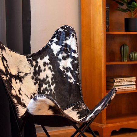 Stylish & Spacious Apartment Near The Old Town - A Touch Of History, A Dash Of Modernity Bucareste Exterior foto
