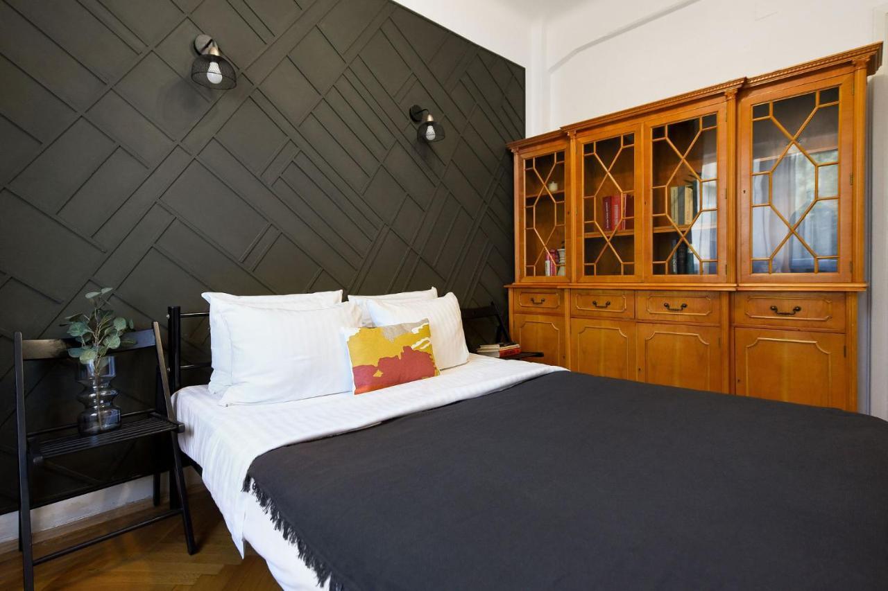 Stylish & Spacious Apartment Near The Old Town - A Touch Of History, A Dash Of Modernity Bucareste Exterior foto