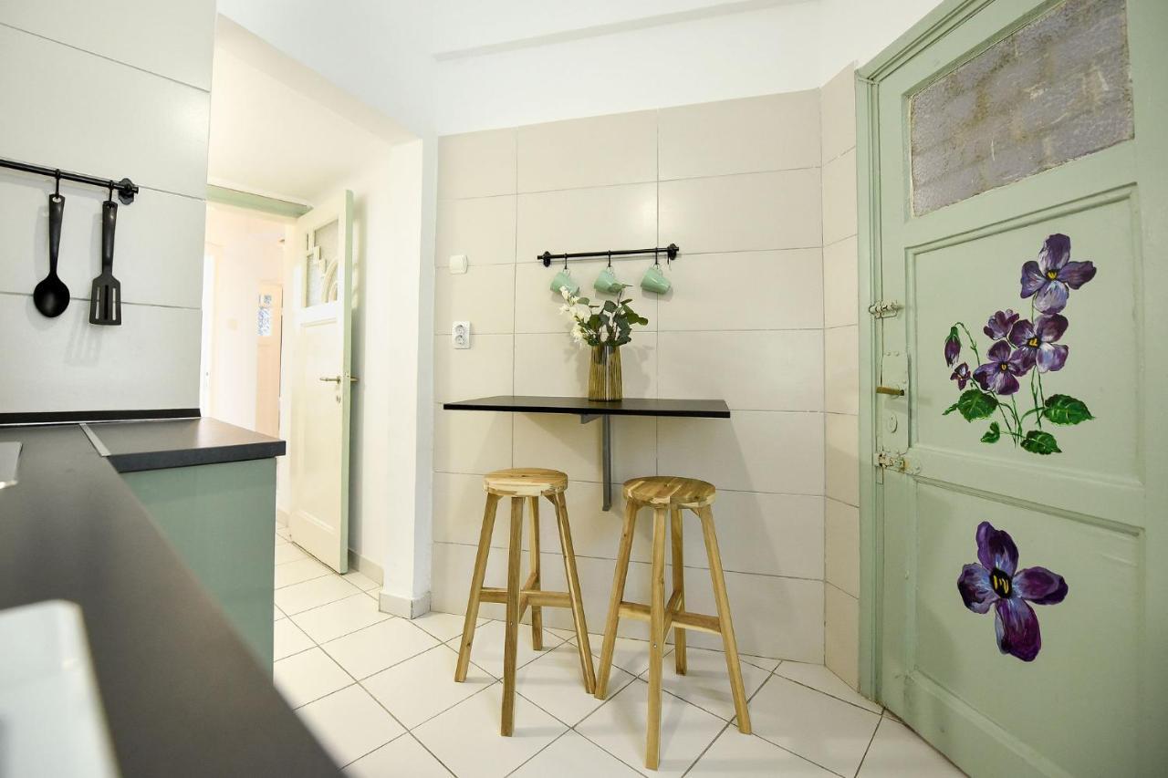 Stylish & Spacious Apartment Near The Old Town - A Touch Of History, A Dash Of Modernity Bucareste Exterior foto